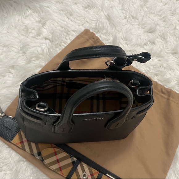 Small Burberry black banner tote - Picture 4 of 14